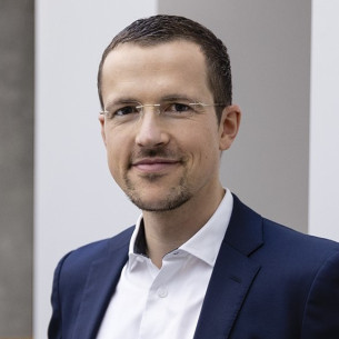 Dr. Daniel Drummer 