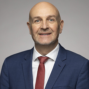 Dr. Rolf Bösinger