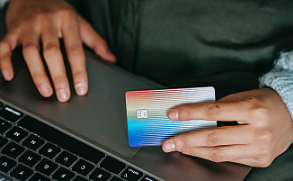 Online-Banking auf neuem Höchststand – Bankfilialen unter Druck